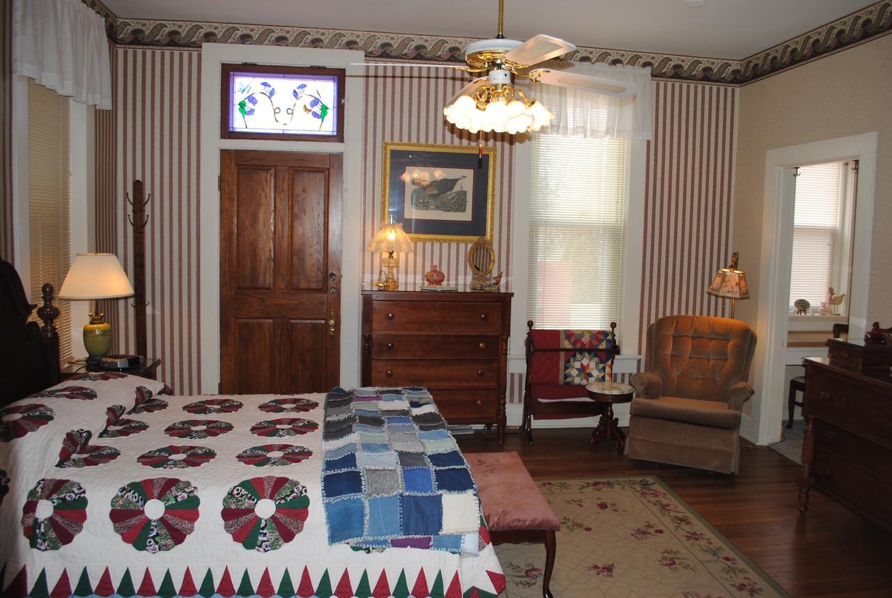 L&N Bed And Breakfast Ltd Хендерсън Екстериор снимка